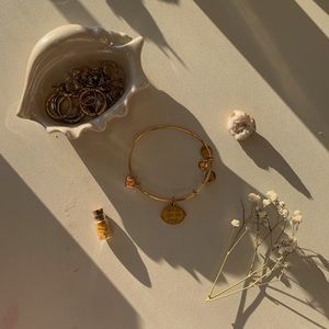 Alex and Ani When Life Gives You Lemons Bangle